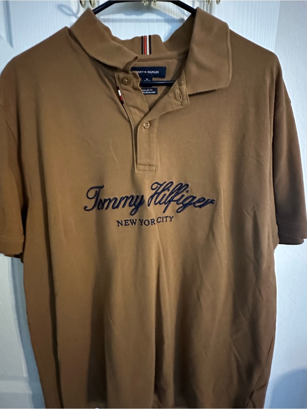 Tommy Hilfiger Men’s Tan Polo Shirt with Navy Embroidered Logo